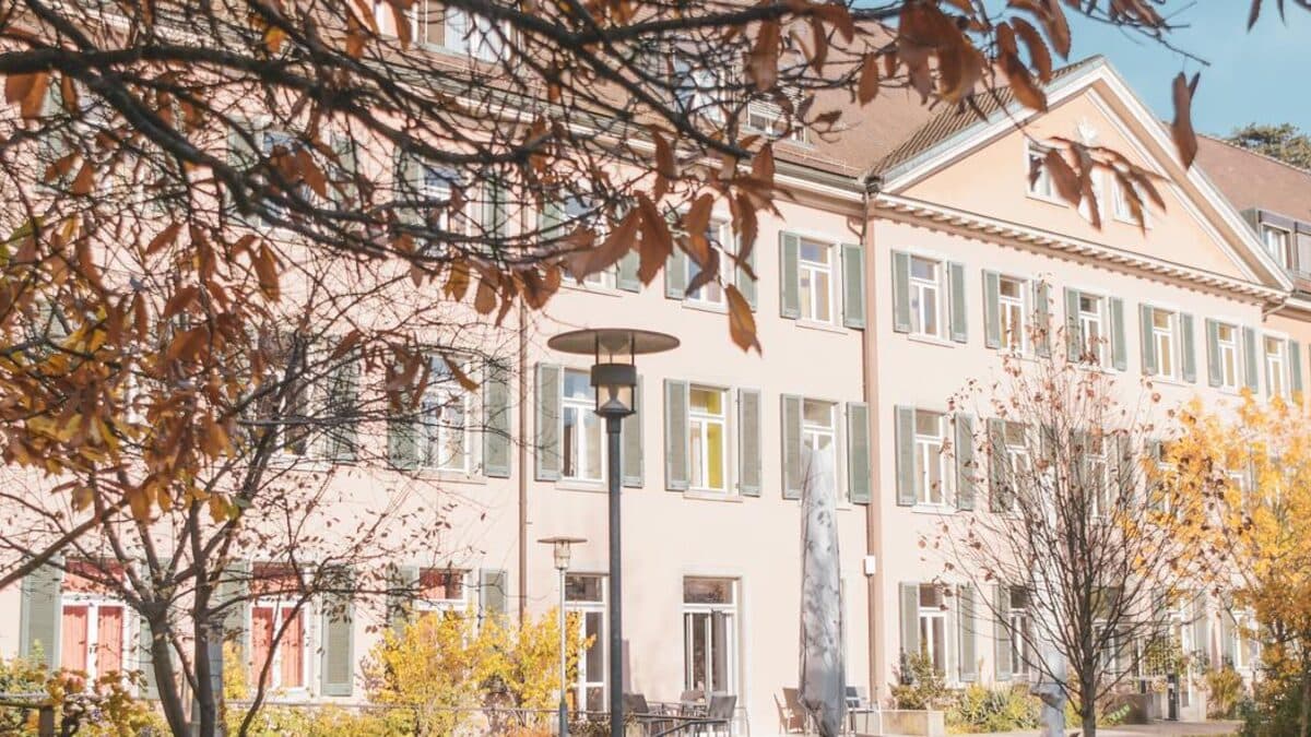 Alterszentrum Kirchhofplatz - फ़ोटो 1